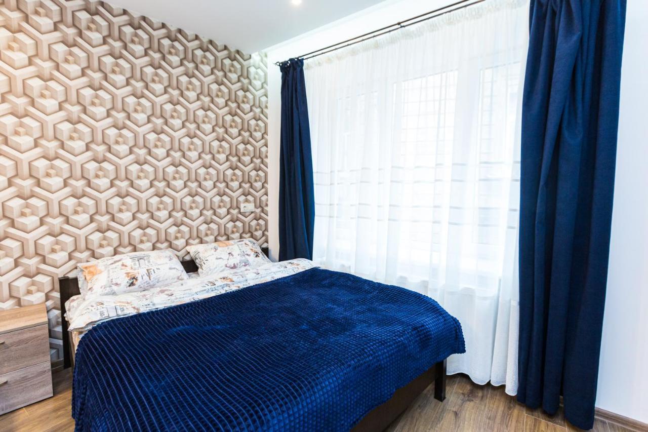 2 Kn. Romana Apartment Lviv Exterior photo