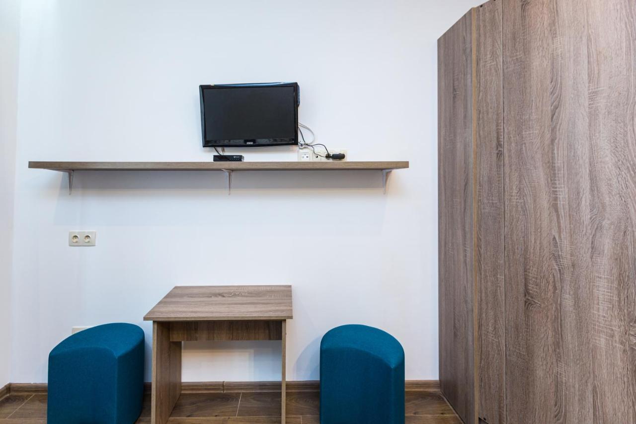 2 Kn. Romana Apartment Lviv Exterior photo
